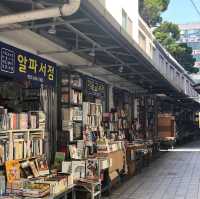 부산에 남아있다는 레트로한 책방골목!