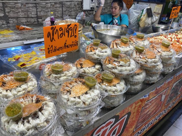 แซ่บ ซีฟู้ด รสเด็ด ตลาดนกฮูก