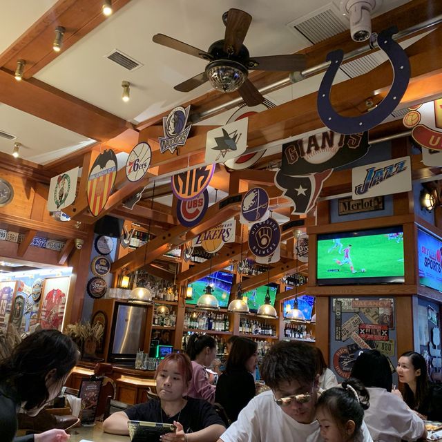 Popular expat  bar in Sanya .Dolphin Bar