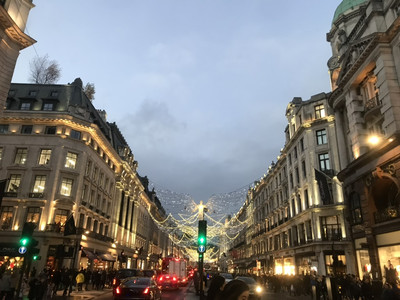 Your Guide to Experiencing Oxford Street: Shopping, Dining and more! -  Central Park Collection