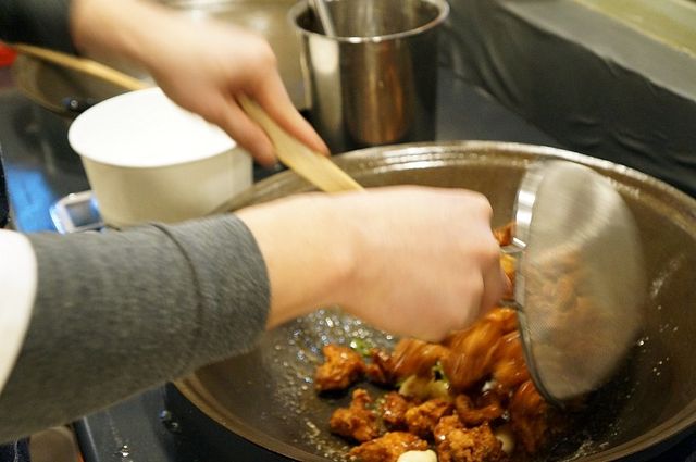 서교동 닭강정 맛집. 놀란 강정