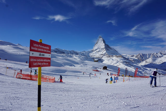 In one's lifetime, one must visit the Swiss snow and ice paradise 🇨🇭.