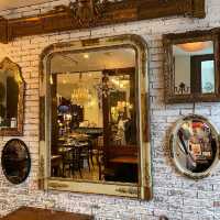 Antique Gallery Majorel New York