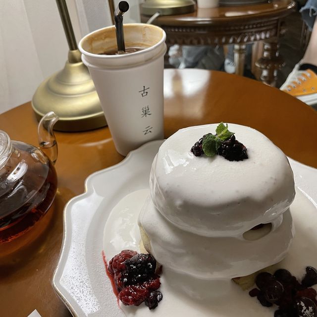 외대앞 수플레 팬케이크는 고소운이 접수한다!