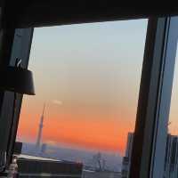 大手町　美しい夕暮れを眺めながらラウンジで素敵なひととき🍷【フォーシーズンズホテル東京大手町】