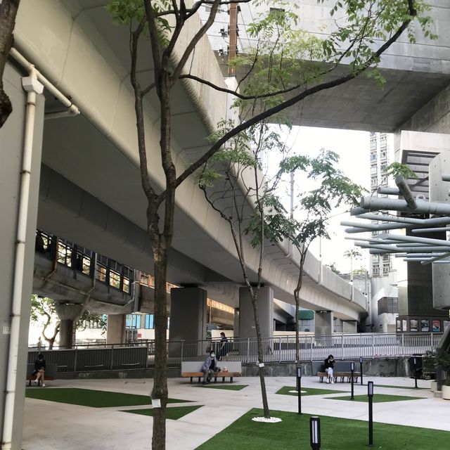 柴灣青年廣場