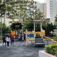 長沙灣地鐵站C出口遊樂場