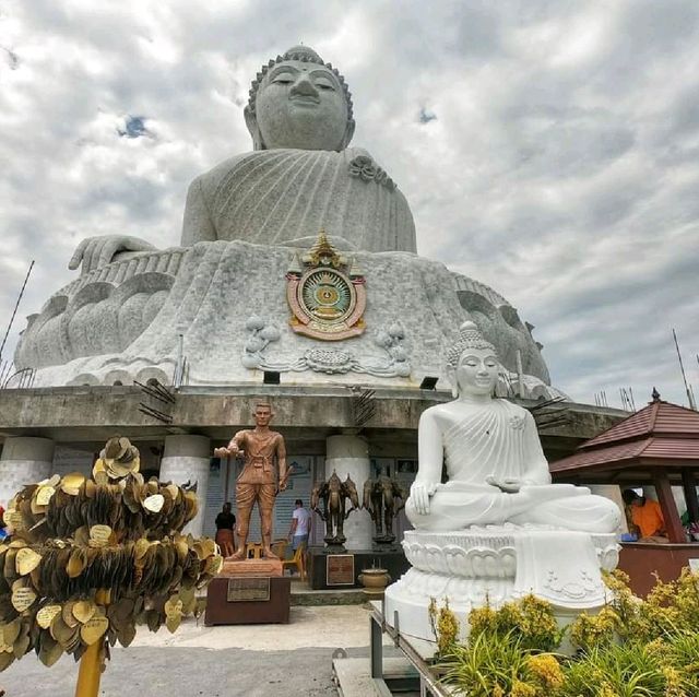 วัดพระใหญ่ บนยอดเขานาคเกิด