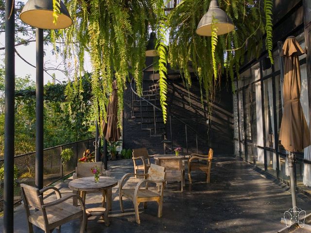 🍕 Chic39 Cafe & Restaurant Chiang Mai