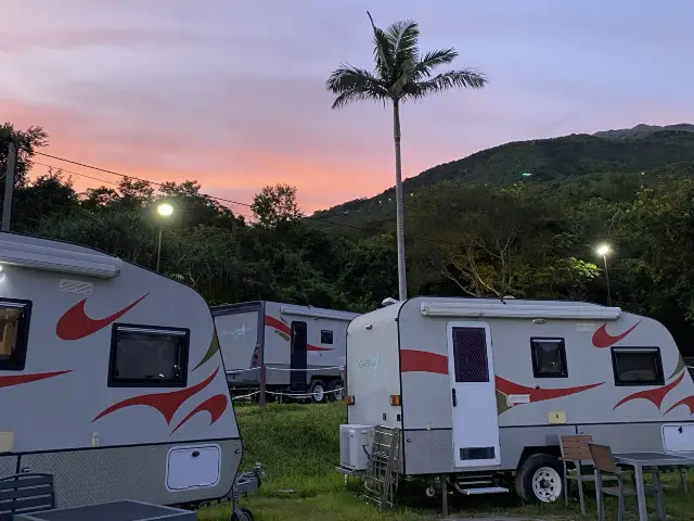豪華Glamping － 露營車🚙
