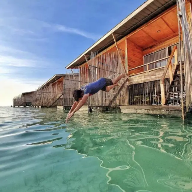 Amazing Overwater Chalet in Semporna