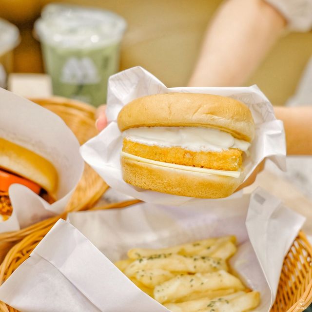 เบอร์เกอร์หมาล่า รสใหม่! อิ่มอร่อยได้แล้ว วันนี้