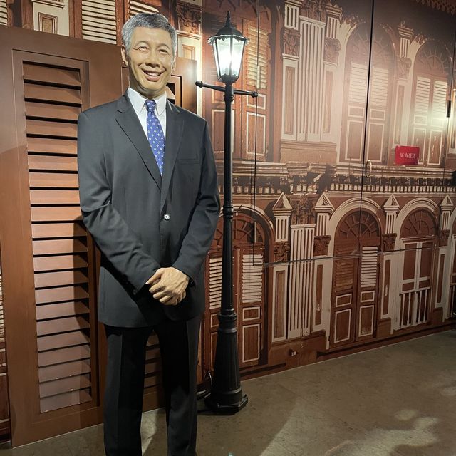 Artsy-Fartsy at Madame Tussauds wax museum 