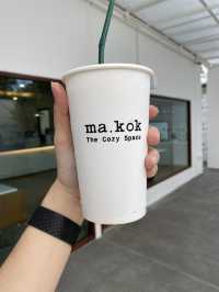 Makok cafe 🌿