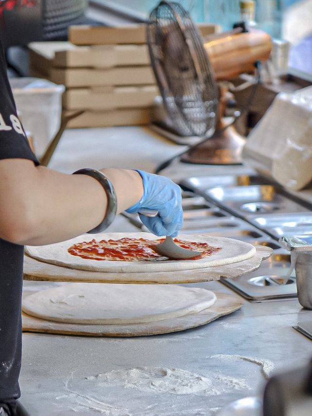 正宗pizza你要試，去開OP食返次