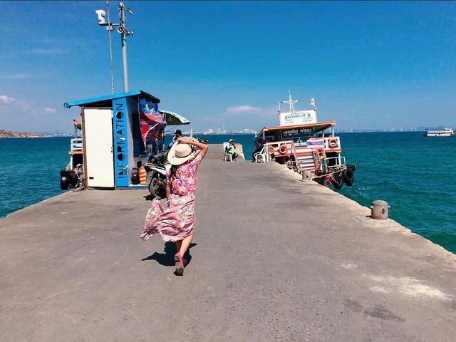 เกาะล้าน​ เที่ยวทะเลน้ำใสๆใกล้กรุงฯ