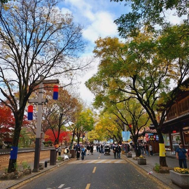 Colourful autumn of Jeonju