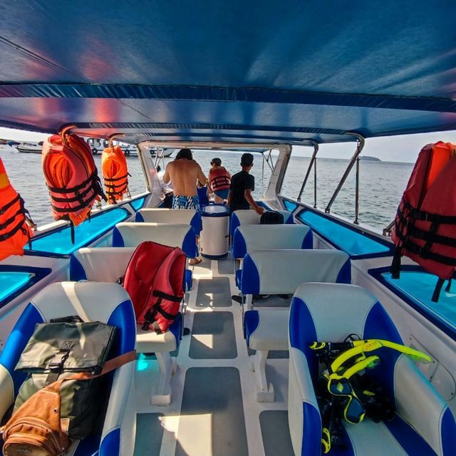 And Buom Island 
