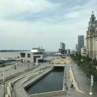 英國新建的最大的國家海濱博物館。The Museum of Liverpool