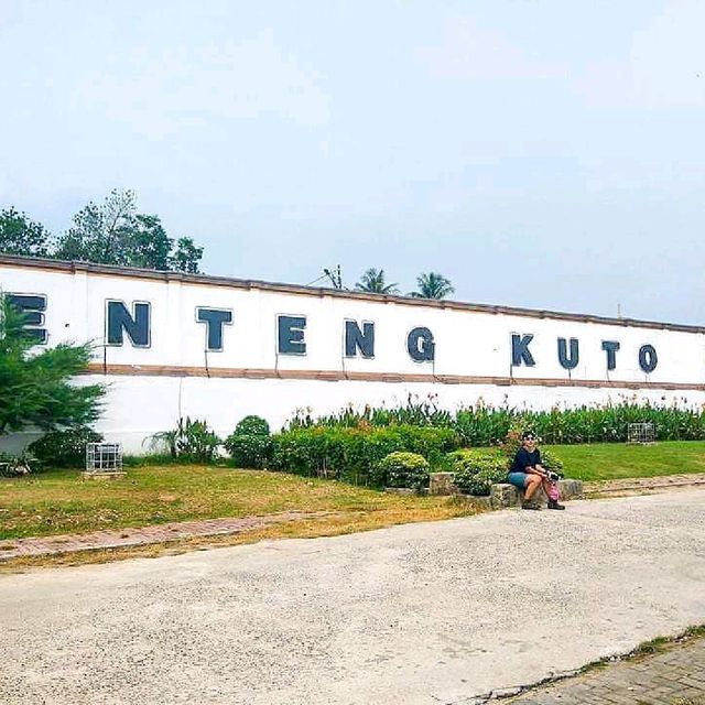 Kuto Besak Fort