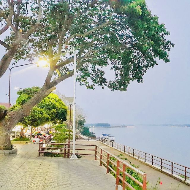 ร้านอาหารวิวแม่น้ำโขง
