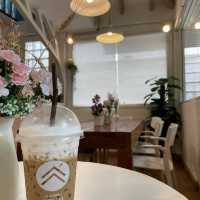 Baan Tonn Mai Si Khaw Coffee & Bakery