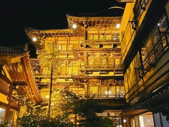 【長野】千と千尋の神隠しの世界観に浸れる温泉宿【金具屋】
