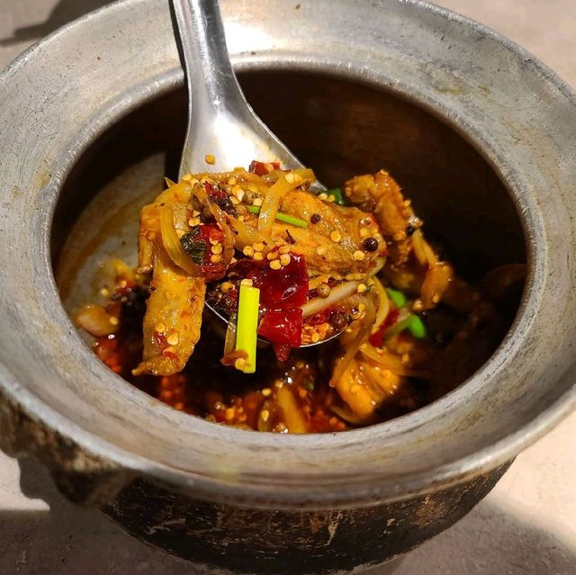 活蝦和熱炒都不錯吃的百家班活蝦料理😘