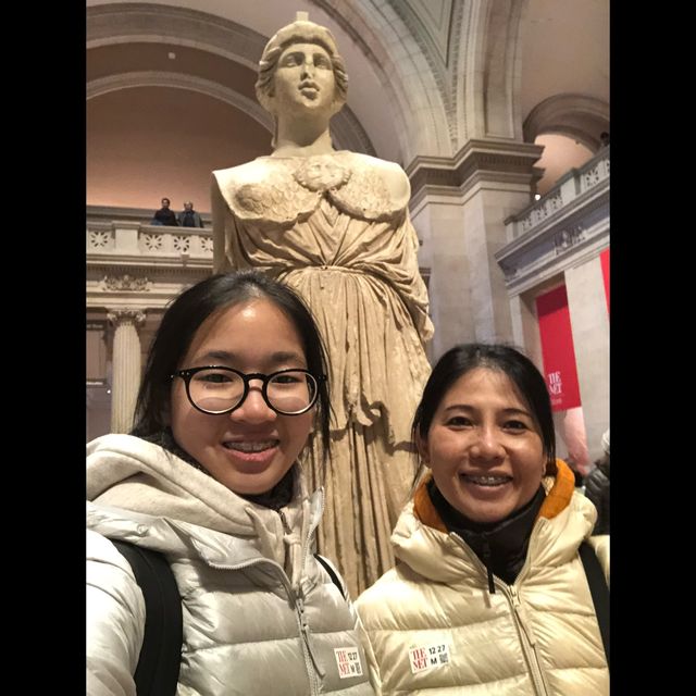 มาชม The Met กันค่ะ