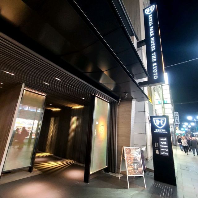 観光するのにオススメできる立地【ザ ロイヤルパークホテル 京都三条】🌟