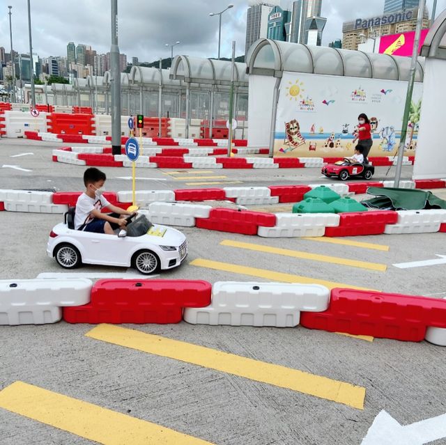 【 在真馬路上體驗駕駛電動車的樂趣 】