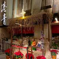 港青酒店 , 基督馬槽聖誕佈置和聖誕插花展！