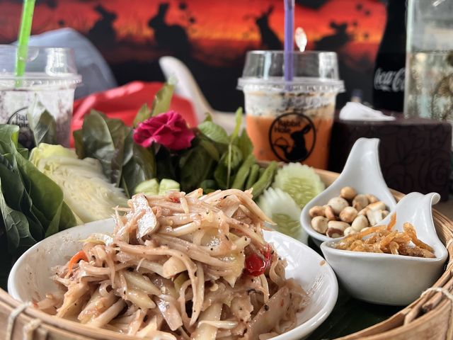 🐇 ร้านโพรงกระต่าย Rabbit Hole AT Phuket🐇