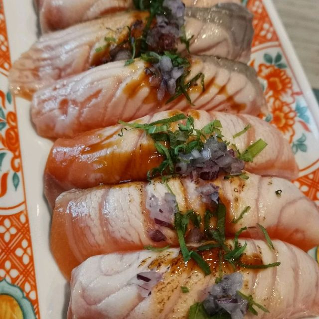 信義區的空中餐廳「饗饗攻略介紹」……吃的舒服又能靜靜欣賞101美景……