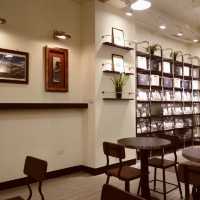 質感高又舒適的咖啡館｜HOKI cafe｜彩虹蛋糕好看又好拍