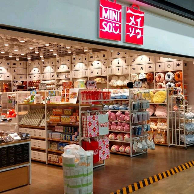 metro mall แหล่งช้อปปิงใต้ดิน