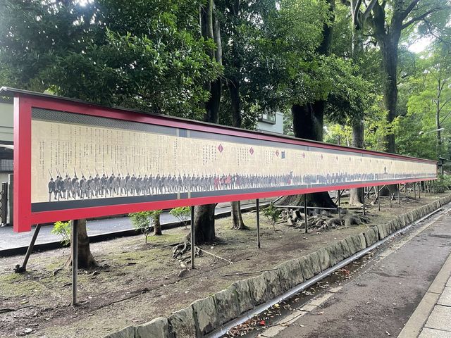 参道がものすごく長い！氷川神社！