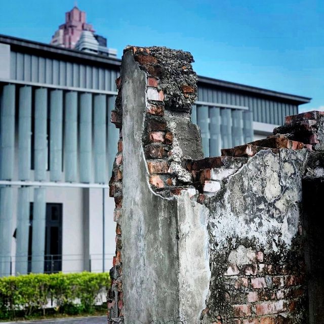 Zhongzheng District, sight seeing on 2 legs