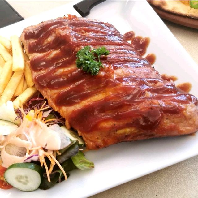 Maria Garden Restaurant 🍕🥪🥩🥗🍲