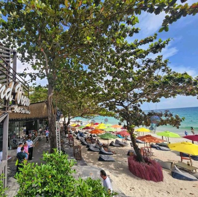 หยุดยาวทั้งที มาพักผ่อนที่เสม็ดกันสิจ๊ะ‼️🌊