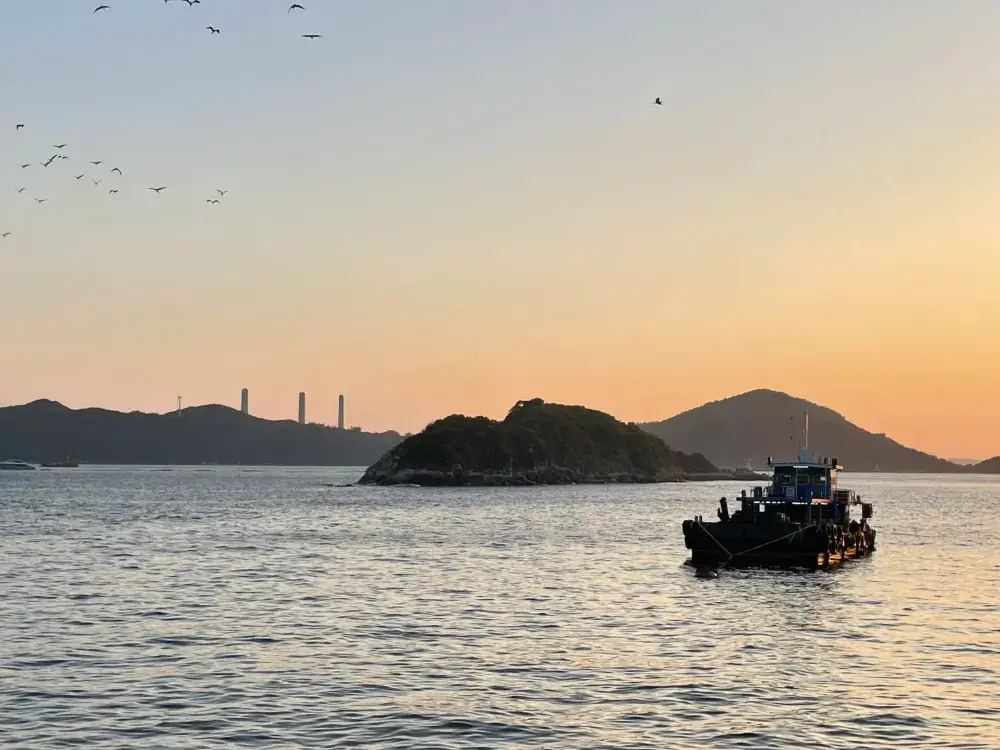 釣魚 🎣 - 香港仔灣防波堤