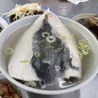 台南當地人必推美食之一 王氏魚皮 魚湯香甜好喝👍