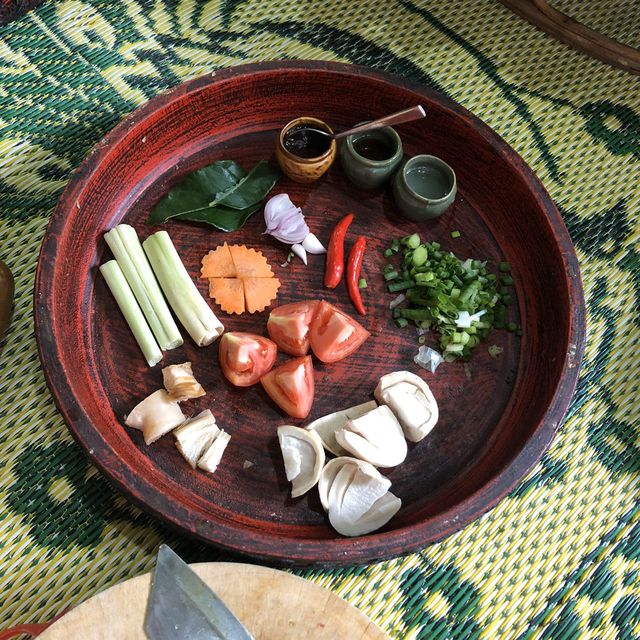방콕 현지 음식을 직접 만들고 맛볼 수 있는 쿠킹 클래스🍽💛