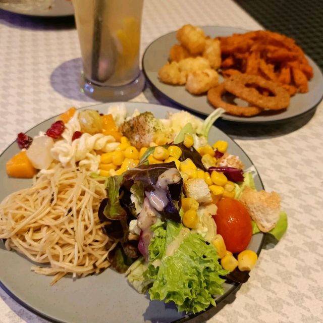 All you can Eat Salad Bar