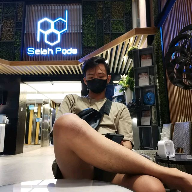 BUDGET HOTEL WITH POOL IN METRO ✨