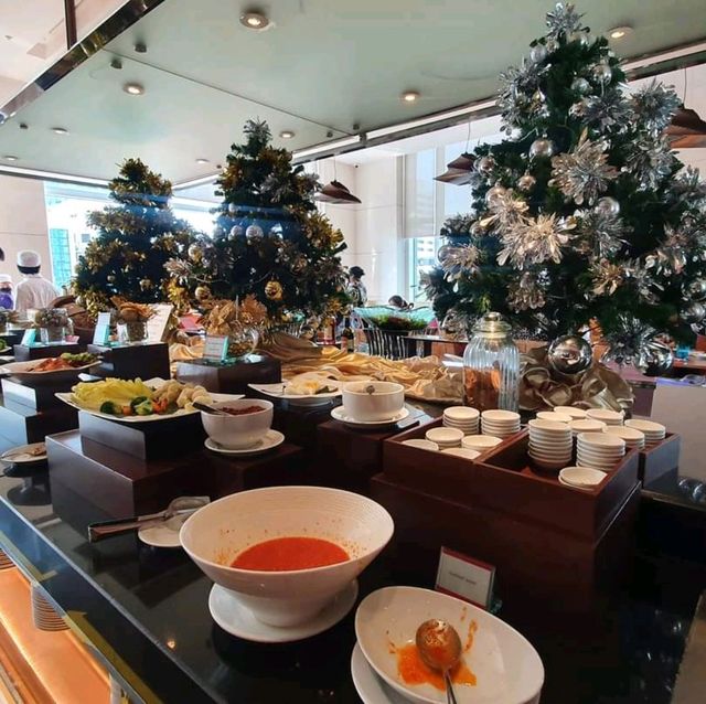 พากิน บุฟเฟ่ Eastin Hotel สาธร