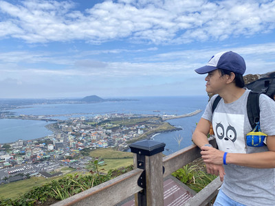 Seongsan Ilchulbong é Um Ponto Turístico Que Turistas Gostam De