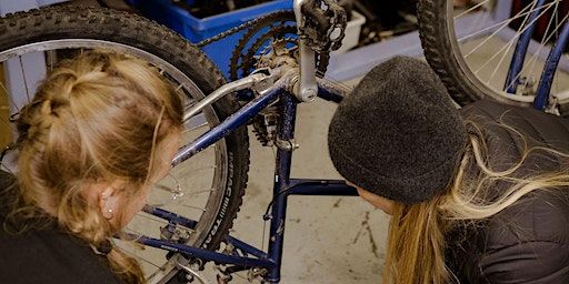 Trailside Repairs Bike Mechanics Course | Chaucer Court Workshops