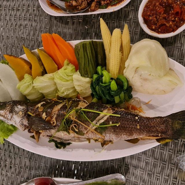 Mongmoon Cafe &restaurant (มองมูล)

มาอีกครั้ง