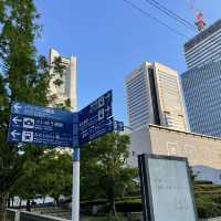 都市部の観光地の中にある自然豊かな公園